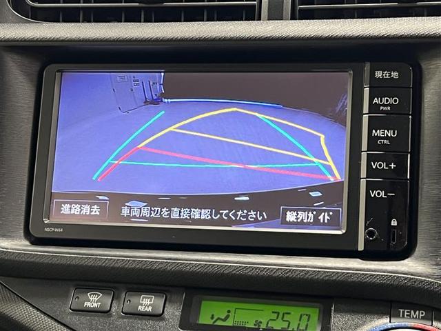 アクア Ｓ　スマートキープッシュスタート　キーレスエントリ　イモビ　ナビ＆ＴＶ　オートエアコン　デュアルエアバック　ＥＳＣ　Ｂカメラ　パワーウィンドウ　ＥＴＣ　ＳＲＳ　ワンセグＴＶ　パワーステアリング　ＡＢＳ（17枚目）