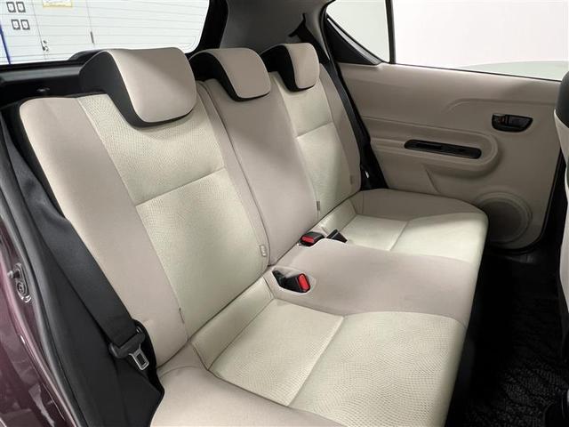 アクア Ｓ　スマートキープッシュスタート　キーレスエントリ　イモビ　ナビ＆ＴＶ　オートエアコン　デュアルエアバック　ＥＳＣ　Ｂカメラ　パワーウィンドウ　ＥＴＣ　ＳＲＳ　ワンセグＴＶ　パワーステアリング　ＡＢＳ（22枚目）