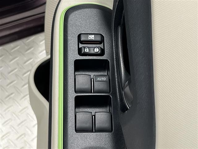 アクア Ｓ　スマートキープッシュスタート　キーレスエントリ　イモビ　ナビ＆ＴＶ　オートエアコン　デュアルエアバック　ＥＳＣ　Ｂカメラ　パワーウィンドウ　ＥＴＣ　ＳＲＳ　ワンセグＴＶ　パワーステアリング　ＡＢＳ（27枚目）