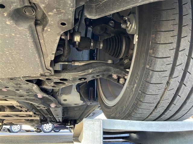 カローラ ダブルバイビー 衝突被害軽減ブレーキ オートエアコン ナビ 盗難防止装置 キーフリー LED バックモニター スマートキー メモリーナビ サイドエアバッグ オートクルーズコントロール 横滑り防止機能 AW エアバッグ(9枚目)