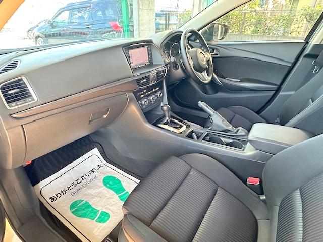 アテンザセダン XD 修復歴なし 禁煙車 衝突軽減ブレーキ 純正SDナビ ETC バックカメラ Bluetooth アドバンストキー プッシュスタート クルコン HIDライト デュアルエアコン 純正19インチAW 横滑防止(8枚目)