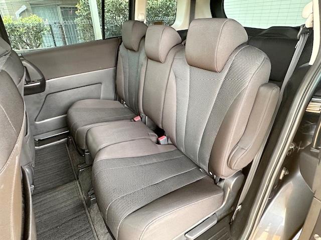 プレマシー ２０Ｓ－スカイアクティブ　修復歴なし　禁煙車　純正メモリナビ　両側自動ドア　フリップダウンモニタ　Ｂｌｕｅｔｏｏｔｈ　バックカメラ　ＥＴＣ　クルコン　パドルシフト　横滑り防止装置　ＨＩＤ　フォグ　純正エアロ　純正１５インチＡＷ（12枚目）