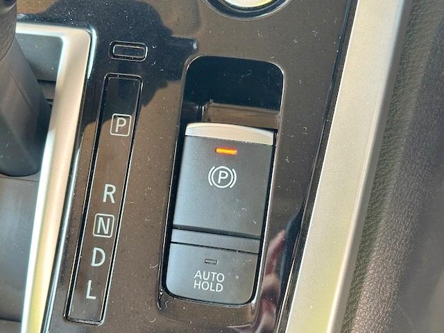 セレナ ハイウェイスターG 修復歴なし ワンオーナー 禁煙車 プロパイロット 両側自動ドア フリップダウンモニター 全周囲モニター エマージェンシーブレーキ 純正SDナビ ブルートゥース ETC レーンキープ パーキングアシスト(12枚目)