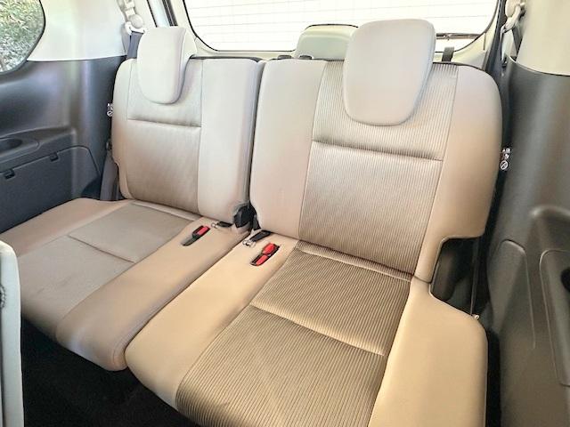 セレナ ハイウェイスターG 修復歴なし ワンオーナー 禁煙車 プロパイロット 両側自動ドア フリップダウンモニター 全周囲モニター エマージェンシーブレーキ 純正SDナビ ブルートゥース ETC レーンキープ パーキングアシスト(17枚目)