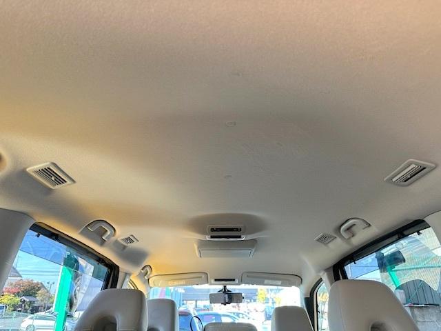 セレナ ハイウェイスターG 修復歴なし ワンオーナー 禁煙車 プロパイロット 両側自動ドア フリップダウンモニター 全周囲モニター エマージェンシーブレーキ 純正SDナビ ブルートゥース ETC レーンキープ パーキングアシスト(30枚目)