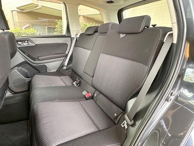 フォレスター ２．０ｉ－Ｓ　アイサイト　修復歴なし　禁煙車　アイサイトＶｅｒ２　社外メモリナビ　電動リアゲート　ブルートゥース　衝突軽減ブレーキ　レーンキープアシスト　ＥＴＣ　アダプティブクルコン　シートヒーター　パドルシフト　アクセスキー（15枚目）