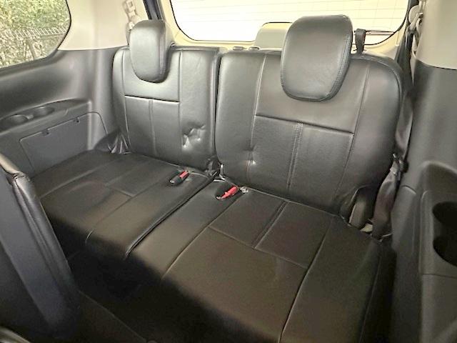 セレナ Ｘ　修復歴なし　禁煙車　エマージェンシーブレーキ　全周囲モニター　両側自動ドア　フリップダウンモニター　社外メモリナビ　プロパイロット　デジタルミラー　Ｗエアコン　パーキングアシスト　Ｂｌｕｅｔｏｏｔｈ（16枚目）