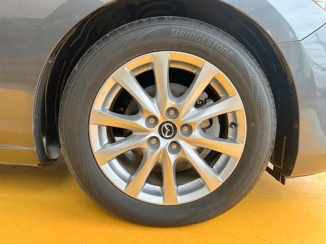 アテンザセダン ＸＤ　修復歴なし　禁煙車　純正ＳＤナビ　衝突軽減ブレーキ　バックカメラ　ブルートゥース　ＥＴＣ　アドバンストキー　パドルシフト　ＲＶＭ　ＨＩＤ　フォグ　アダプティブクルコン　プッシュスタート　横滑り防止装置（18枚目）