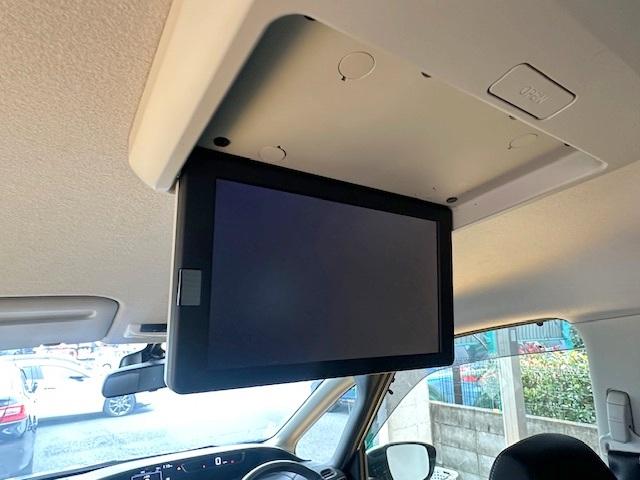 セレナ ハイウェイスター　修復歴なし　禁煙車　エマージェンシーブレーキ　両側自動ドア　フリップダウンモニタ　バックカメラ　純正ＳＤナビ　Ｂｌｕｅｔｏｏｔｈ　ＥＴＣ　インテリキー　プッシュスタート　Ｗエアコン　純正１６インチＡＷ（3枚目）
