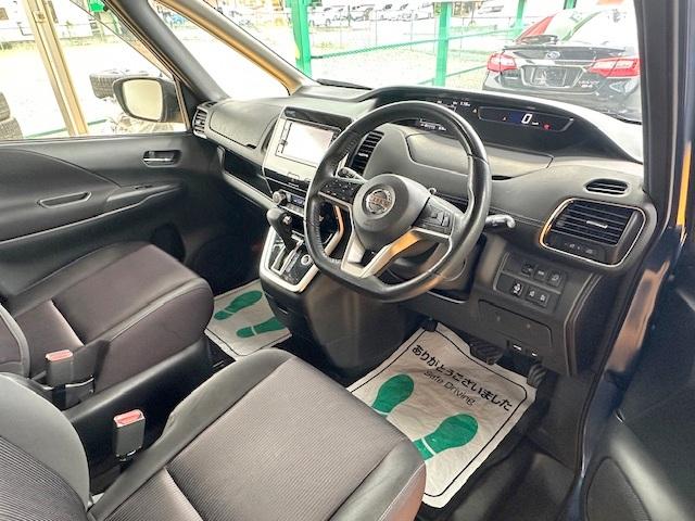 セレナ ハイウェイスター　修復歴なし　禁煙車　エマージェンシーブレーキ　両側自動ドア　フリップダウンモニタ　バックカメラ　純正ＳＤナビ　Ｂｌｕｅｔｏｏｔｈ　ＥＴＣ　インテリキー　プッシュスタート　Ｗエアコン　純正１６インチＡＷ（10枚目）