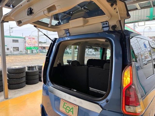 セレナ ハイウェイスター　修復歴なし　禁煙車　エマージェンシーブレーキ　両側自動ドア　フリップダウンモニタ　バックカメラ　純正ＳＤナビ　Ｂｌｕｅｔｏｏｔｈ　ＥＴＣ　インテリキー　プッシュスタート　Ｗエアコン　純正１６インチＡＷ（15枚目）