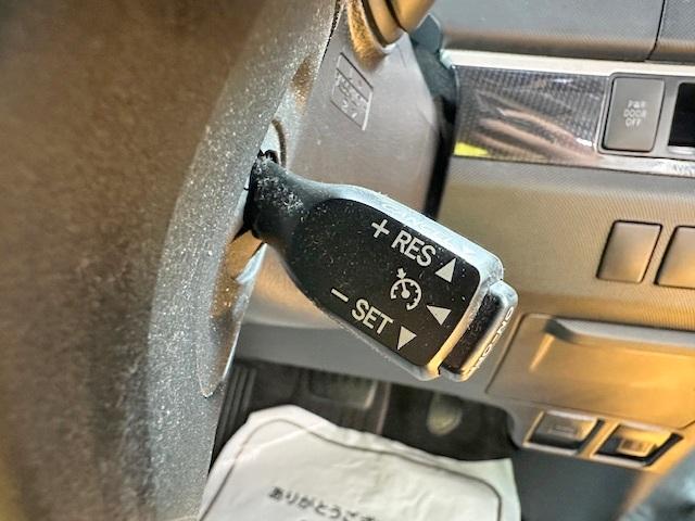エスティマ アエラス　修復歴なし　禁煙車　両側自動ドア　バックカメラ　Ｂｌｕｅｔｏｏｔｈ　純正ＳＤナビ　クルコン　ＨＩＤ　フォグ　ＥＴＣ　スマートキー　プッシュスタート　オットマン　可動式センターコンソールＢＯＸ　フルセグ（6枚目）