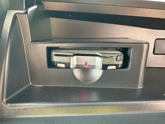 エスティマ アエラス　修復歴なし　禁煙車　両側自動ドア　バックカメラ　Ｂｌｕｅｔｏｏｔｈ　純正ＳＤナビ　クルコン　ＨＩＤ　フォグ　ＥＴＣ　スマートキー　プッシュスタート　オットマン　可動式センターコンソールＢＯＸ　フルセグ（7枚目）