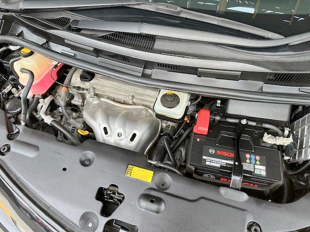 エスティマ アエラス　修復歴なし　禁煙車　両側自動ドア　バックカメラ　Ｂｌｕｅｔｏｏｔｈ　純正ＳＤナビ　クルコン　ＨＩＤ　フォグ　ＥＴＣ　スマートキー　プッシュスタート　オットマン　可動式センターコンソールＢＯＸ　フルセグ（8枚目）