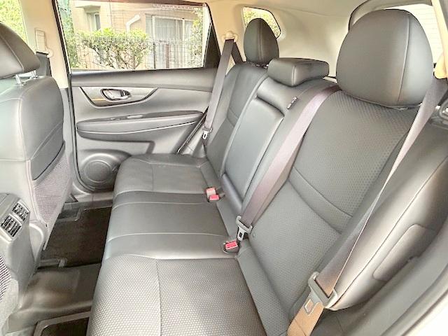 エクストレイル 20X ハイブリッド エマージェンシーブレーキP 修復歴なし 禁煙車 エマージェンシーブレーキ 純正SDナビ 4WD バックカメラ ブルートゥース ETC シートヒータ ダウンヒルアシスト LEDライト インテリキープッシュスタート フルセグ レザー(13枚目)