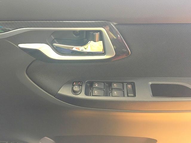 ムーヴ カスタム　ＸリミテッドＩＩ　ＳＡＩＩＩ　修復歴なし　純正メモリナビ　ＣＤ／ＤＶＤ／Ｂｌｕｅｔｏｏｔｈ再生　フルセグＴＶ　ステアＳＷ　スマートキー　衝突軽減ブレーキ　ＥＴＣ２．０　マルチビューモニタ　ｉ－ｓｔｏｐ　シートヒータ　ＬＥＤ（39枚目）