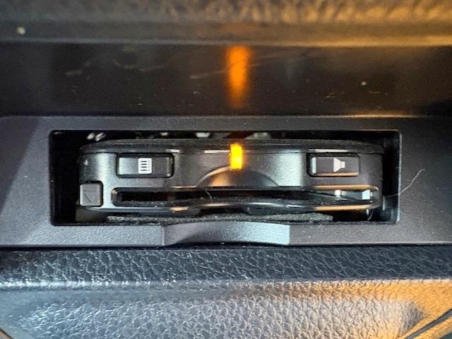 ノア ハイブリッドX ディライトプラス 修復歴なし 社外HDDナビ 衝突軽減ブレーキ 両側自動ドア バックカメラ ブルートゥース 車線逸脱警報 ETC スマートキー プッシュスタート オートハイビーム 横滑防止 LEDライト ミラーウィンカ(7枚目)