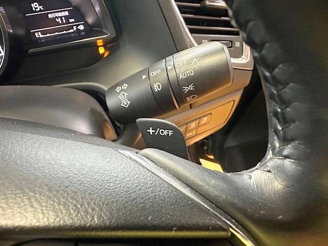 アクセラ 22XD Lパッケージ 修復歴なし 禁煙車 純正SDナビ 衝突軽減ブレーキ ETC レーンキープアシスト レザーシート バックカメラ アドバンストキー プッシュスタート パワーシート シートヒータ 純正18AW パドルシフト(11枚目)