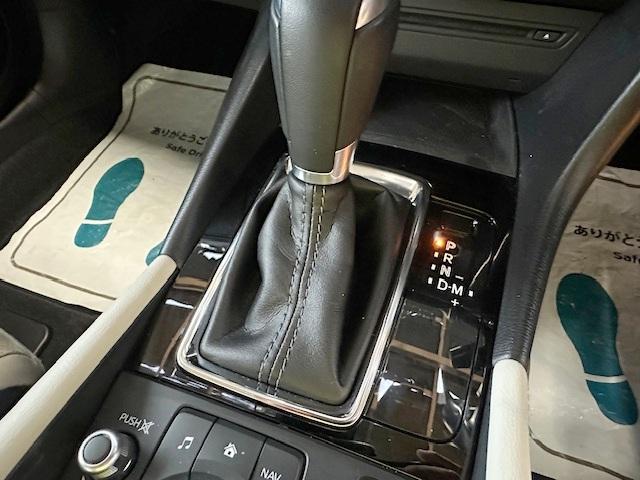 アクセラ 22XD Lパッケージ 修復歴なし 禁煙車 純正SDナビ 衝突軽減ブレーキ ETC レーンキープアシスト レザーシート バックカメラ アドバンストキー プッシュスタート パワーシート シートヒータ 純正18AW パドルシフト(20枚目)