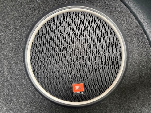 ハリアー プレミアム　アドバンスドパッケージ　修復歴なし　禁煙車　純正ＳＤナビ　ＪＢＬサウンド　全周囲モニタ　電動リアゲート　半革シート　Ｂｌｕｅｔｏｏｔｈ　アダプティブクルコン　ＥＴＣ　パワーシート　ＬＥＤライト　フォグ　社外ドラレコ　フルセグ（3枚目）