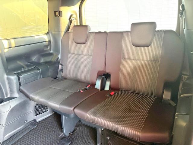 ヴォクシー ZS 煌 修復歴なし 禁煙車 両側自動ドア 衝突軽減ブレーキ 純正SDナビ クルコン レーンキープアシスト ブルートゥース バックカメラ スマートキー ETC LEDライト ドラレコ 7人乗り オートハイビーム(13枚目)