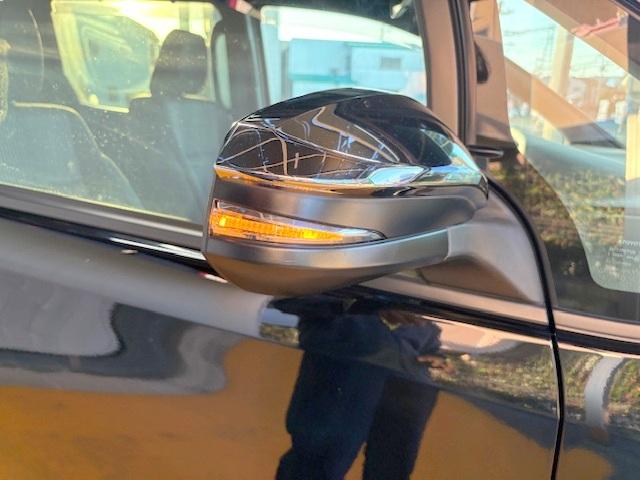 ヴォクシー ZS 煌 修復歴なし 禁煙車 両側自動ドア 衝突軽減ブレーキ 純正SDナビ クルコン レーンキープアシスト ブルートゥース バックカメラ スマートキー ETC LEDライト ドラレコ 7人乗り オートハイビーム(18枚目)