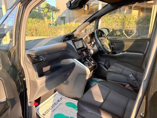ヴォクシー ZS 煌 修復歴なし 禁煙車 両側自動ドア 衝突軽減ブレーキ 純正SDナビ クルコン レーンキープアシスト ブルートゥース バックカメラ スマートキー ETC LEDライト ドラレコ 7人乗り オートハイビーム(23枚目)