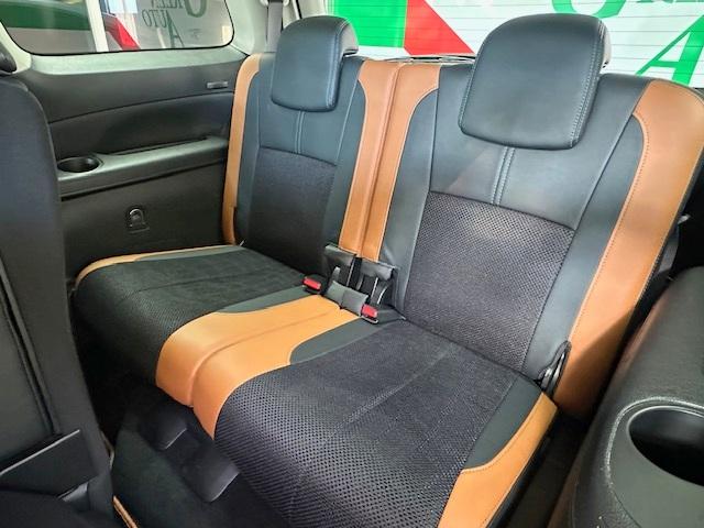 エクシーガクロスオーバー７ Ｘ－ブレイク　修復歴なし　禁煙車　純正ＳＤナビ　アイサイトＶｅｒ２　プッシュスタート　バックカメラ　パドルシフト　ＥＴＣ　半革シート　アルミペダル　アクセスキー　ＳＩ－ＤＲＩＶＥ　シートヒーター　ＨＩＤ　革巻ステア（12枚目）