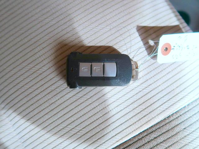 デイズルークス X 修復歴なし 純正SDナビ CD/DVD/Bluetooth再生 フルセグTV ステアSW自動ドア 衝突軽減ブレーキ インテリキー アラウンドビューモニタ ETC オートエアコン リヤシーリングファン(3枚目)