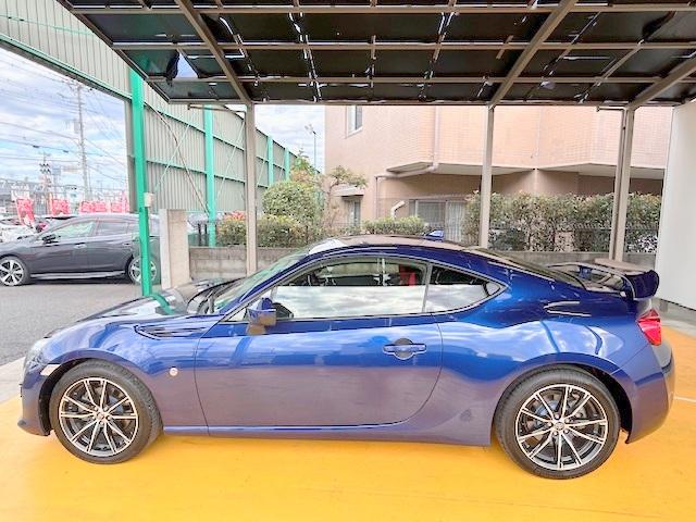 86 GT 修復歴なし 禁煙車 純正SDナビ Bluetooth バックカメラ ETC パドルシフト LEDヘッドライト フォグ プッシュスタート スマートキー MTモード 純正17インチAW オートライト CD(24枚目)