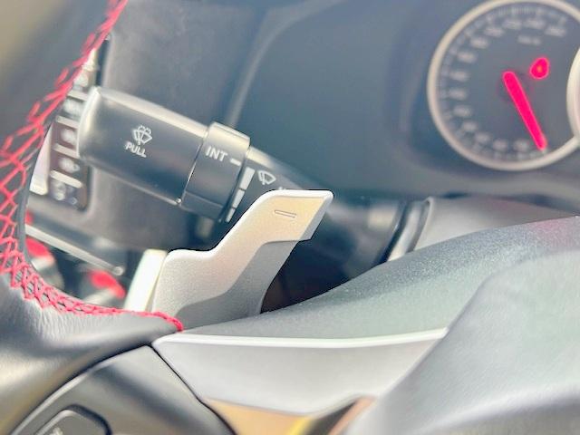 86 GT 修復歴なし 禁煙車 純正SDナビ Bluetooth バックカメラ ETC パドルシフト LEDヘッドライト フォグ プッシュスタート スマートキー MTモード 純正17インチAW オートライト CD(34枚目)