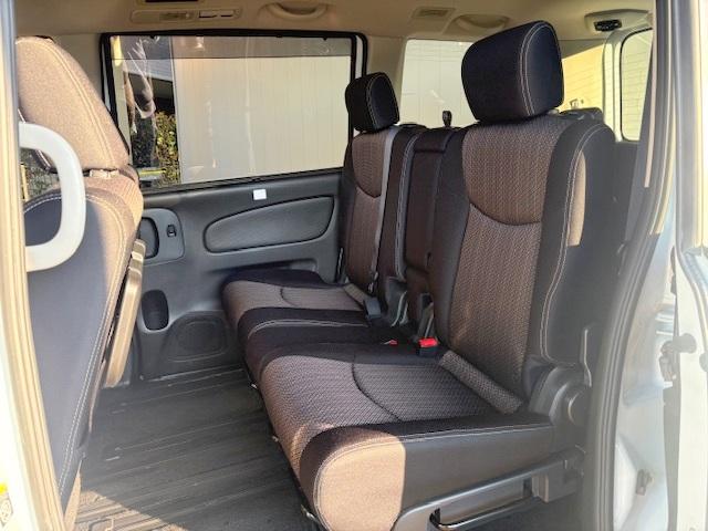 セレナ ハイウェイスター Vセレクション+セーフティ SHV 修復歴なし 禁煙車 純正SDナビ 衝突軽減ブレーキ 両側自動ドア バックカメラ ブルートゥース ETC インテリキー 車線逸脱警報 LEDライト フォグ 純正フルエアロ&16AW クルコン 横滑り防止(13枚目)