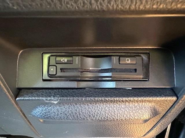 ヴォクシー ZS 煌 修復歴なし 禁煙車 両側パワースライドドア ETC スマートキー オートライト プッシュスタート LEDライト フォグ MTモード付AT 純正フルエアロ 純正16インチアルミホイール ミラーウインカー(3枚目)