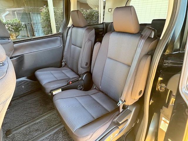 ヴォクシー ZS 煌 修復歴なし 禁煙車 両側パワースライドドア ETC スマートキー オートライト プッシュスタート LEDライト フォグ MTモード付AT 純正フルエアロ 純正16インチアルミホイール ミラーウインカー(9枚目)