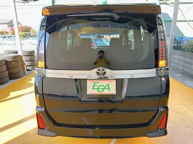 ヴォクシー ZS 煌 修復歴なし 禁煙車 両側パワースライドドア ETC スマートキー オートライト プッシュスタート LEDライト フォグ MTモード付AT 純正フルエアロ 純正16インチアルミホイール ミラーウインカー(15枚目)