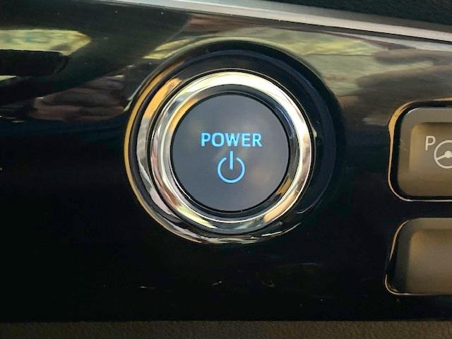 プリウスPHV A 修復歴なし 禁煙車 純正メモリナビ 衝突軽減ブレーキ バックカメラ コーナーセンサー 車線逸脱警報 ブルートゥース ETC2.0 BSM ハンドル&シートヒーター LEDライト フォグ スマートキー(6枚目)