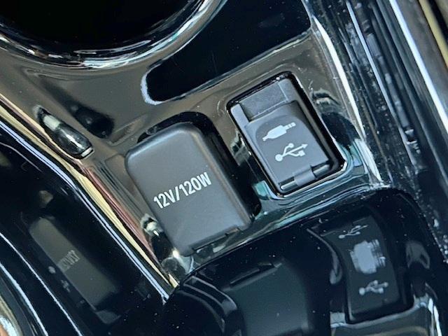 プリウスPHV A 修復歴なし 禁煙車 純正メモリナビ 衝突軽減ブレーキ バックカメラ コーナーセンサー 車線逸脱警報 ブルートゥース ETC2.0 BSM ハンドル&シートヒーター LEDライト フォグ スマートキー(10枚目)