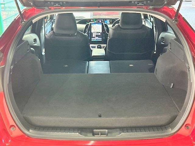 プリウスPHV A 修復歴なし 禁煙車 純正メモリナビ 衝突軽減ブレーキ バックカメラ コーナーセンサー 車線逸脱警報 ブルートゥース ETC2.0 BSM ハンドル&シートヒーター LEDライト フォグ スマートキー(16枚目)