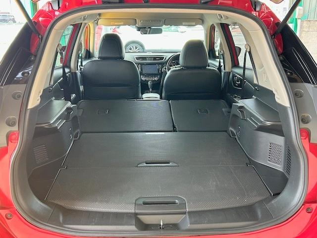 エクストレイル 20X エマージェンシーブレーキパッケージ 修復歴なし 禁煙車 エマージェンシーブレーキ 純正SDナビ バックカメラ 4WD Bluetooth インテリキー フリップダウンモニター ルーフレール ETC フルセグTV DVD再生 CD(13枚目)