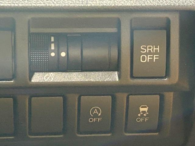 インプレッサスポーツ １．６ｉ－Ｌアイサイト　修復歴なし　アイサイトＶｅｒ３　社外メモリナビ　アクセスキー　Ｂｌｕｅｔｏｏｔｈ　ＡＷＤ　ＬＥＤヘッドライト　フォグ　ＳＲＨ　ＥＴＣ　純正１６インチＡＷ　プッシュスタート　フルセグ　ＤＶＤ再生　ＣＤ（10枚目）