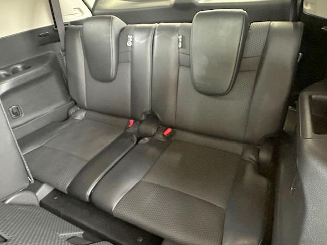 エクストレイル ２０Ｘ　修復歴なし　禁煙車　純正ＳＤナビ　バックカメラ　４ＷＤ　フリップダウンモニタ　Ｂｌｕｅｔｏｏｔｈ　インテリキー　プッシュスタート　シートヒーター　ルーフレール　７人乗り　フルセグＴＶ　ＤＶＤ再生　ＣＤ（14枚目）