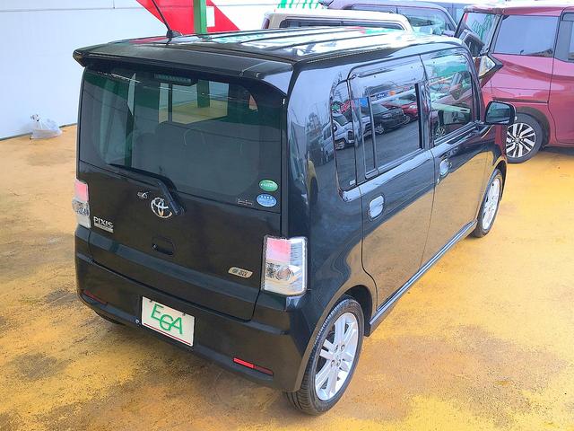 ピクシススペース カスタム RS 修復歴無し 禁煙車 1オーナ ターボ車 純正SDナビ Bluetooth再生 フルセグTV バックカメラ スマートキー i-stop HID フォグ 純正フルエアロ&15AW(25枚目)