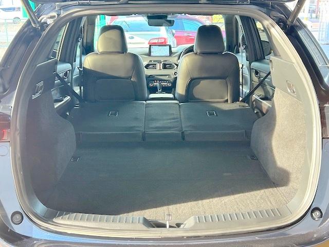 CX-5 XD エクスクルーシブモード 修復歴なし 禁煙車 純正SDナビ 衝突軽減ブレーキ BOSEスピーカー 全周囲モニター レザーシート 電動リアゲート コーナーセンサ ブラインドスポットモニタ ブルートゥース バックカメラ シートAC(17枚目)