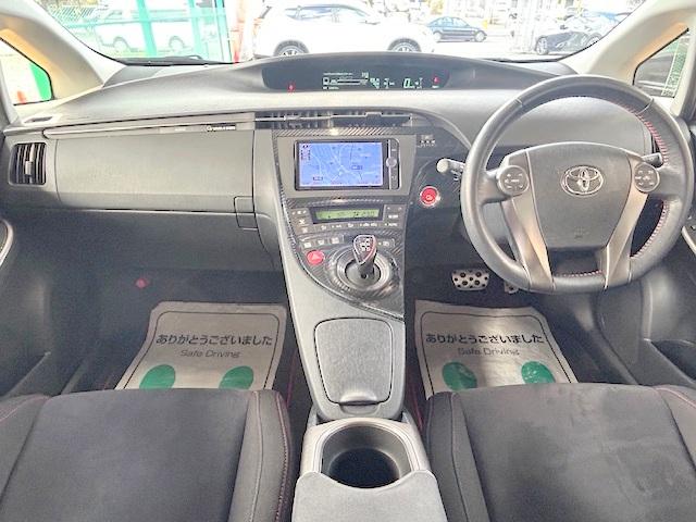 プリウス Sツーリングセレクション・G’s 修復歴なし 禁煙車 純正SDナビ Bluetooth ETC HIDヘッドライト バックカメラ プッシュスタート スマートキー フルセグTV DVD再生 CD(10枚目)