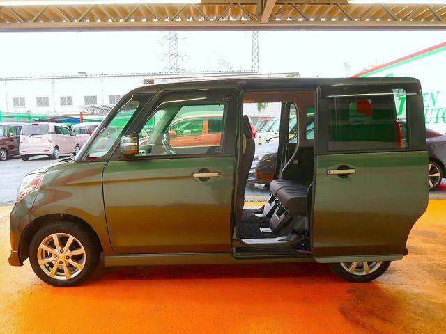 両側パワースライドドア付きで乗り降りもラクチンですね!後付けは不可能な装備ですし、かなり希少ですので探している方はお早めにっ!小さなお子様がいるご家庭にオススメです!