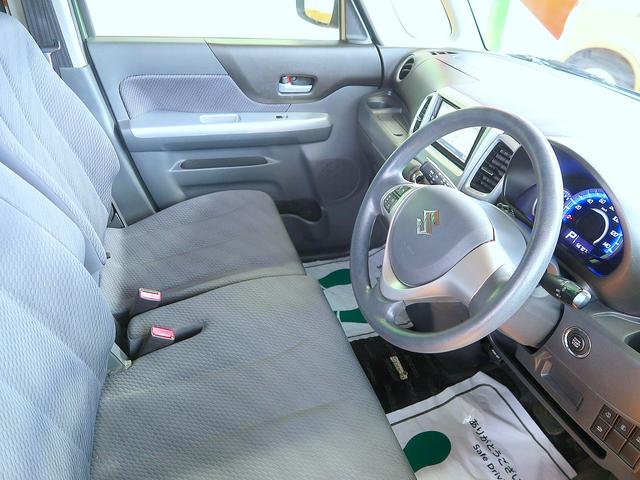 内装状態も特に大きく目立つ汚れや傷も無くキレイです!気になるニオイもありませんので内装にこだわる方にはおススメの1台です!