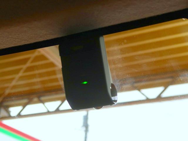 ドライブレコーダー装着車です!万が一の事故や交通トラブルの際、証拠として採用されるケースもあります。あおり運転被害の抑止効果も期待できます。