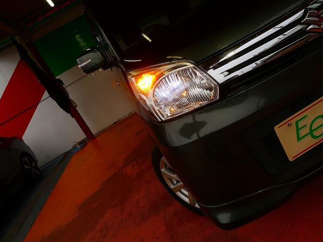 明るいキセノンライトも付いて夜間走行も安心です!