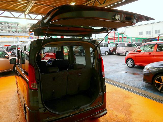 開口部が広いので荷物の載せ降ろしも楽チンです!