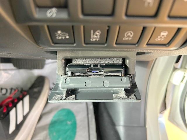 ビルトインＥＴＣ付き！高速道路での移動に便利ですね！どうせ買うなら付いていた方が良い、需要の高い装備です！